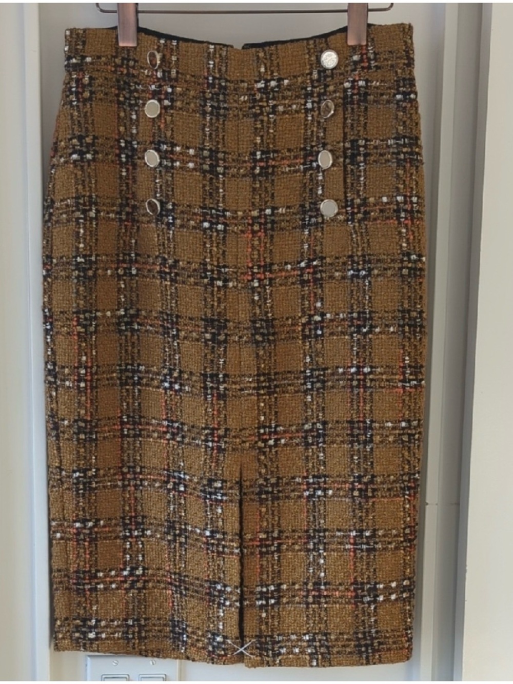 Ann Taylor Brown, Black & White Plaid Tweed Pencil Skirt w/ Button Detail Size 8